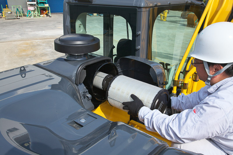 Image of Specialty Excavator SK260LC-10 Long Reach Air Filters for North America model