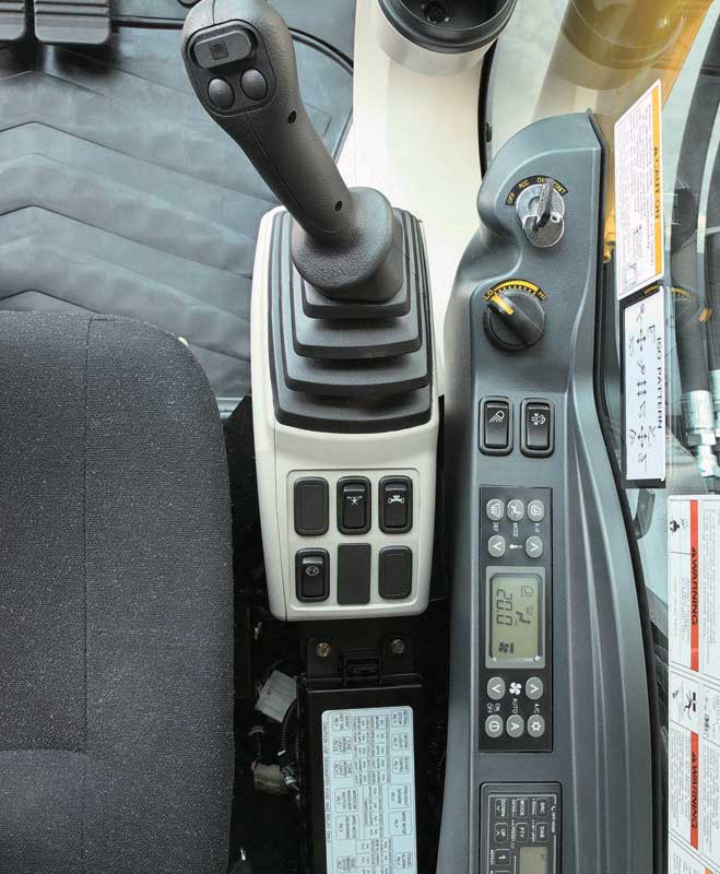 Image of Conventional Excavator SK500LC-10 ME Heavy Lift Controls for Latin America model